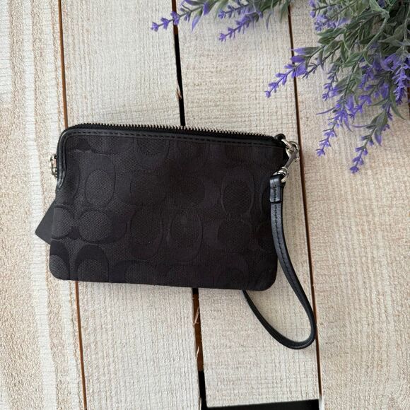 Coach Wristlet - Picture 3 of 3